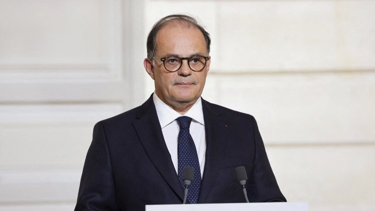 media_express_'s tweet photo. 🇺🇸🇮🇷🇫🇷 BREAKING NEWS – The Governor of the Bank of France believes the energy shock linked to the conflict in the Middle East will be “persistent,” with repercussions on service prices. Growth forecasts for 2026 will be revised downwards on Tuesday. https://t.co/kCsbabNpBX