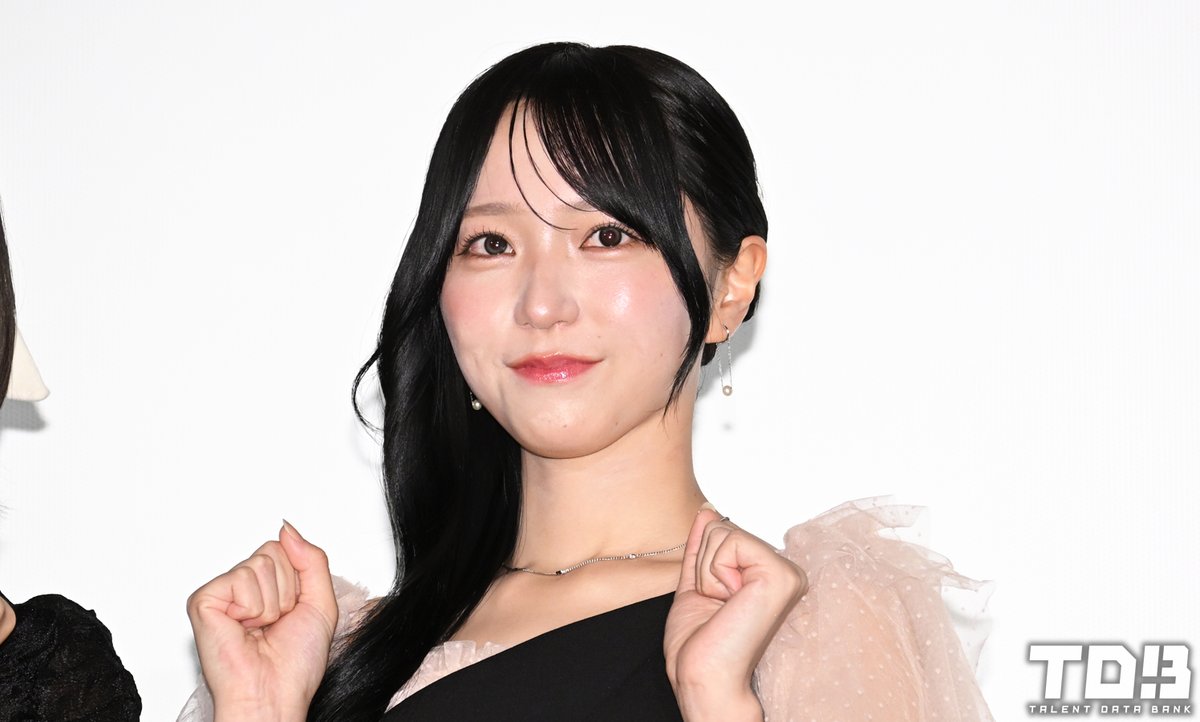 talent_databank's tweet photo. 映画『おそ松さん 人類クズ化計画!!!!!?』
初日舞台挨拶

＝LOVE・野口衣織、チョロ松演じた佐野晶哉の“ファン”としての姿を絶賛「熱量がすごい」

F6のライブシーンに「わ～アイドルだな～」と目を輝かせる 

https://t.co/2fx8Tljebq

#映画おそ松さん #野口衣織 #イコラブ https://t.co/yThxG8CYRm
