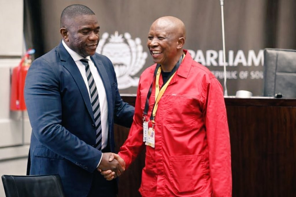 MANANA🇿🇦 tweet media