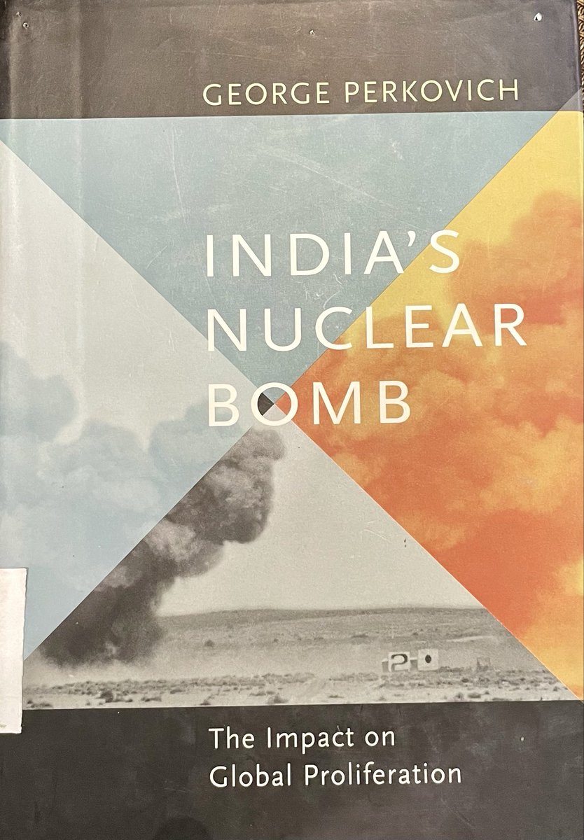 zahirhkazmi's tweet photo. 🧨 In 1961, a top-secret State Department memo to Secretary Dean Rusk revealed that “people throughout the State Department seriously contemplated helping India acquire a nuclear explosive.”

The memo proposed that India should detonate a nuclear device first to “beat Communist China to the punch,” calling India the “no likelier candidate.”

Must credit @PerkovichG for his seminal & unparalleled work, India’s Nuclear Bomb: The Impact on Global Proliferation (Berkeley: University of California Press, 1999), 52.

#NuclearHistory #USIndia #Nonproliferation 

@ucpress @BrookingsInst