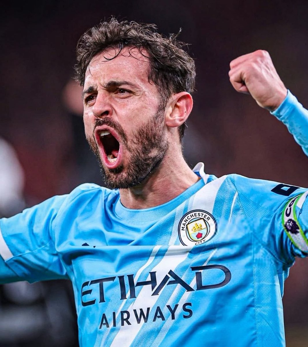 RMadrid_actu's tweet photo. 🚨 Le salaire de Bernardo Silva au Real Madrid est PLUS BAS que ce qu'il gagnait à ManCity. ✅💰

🤝 Il a ACCEPTÉ les conditions du club.

@FabrizioRomano https://t.co/QMqaW56fkf