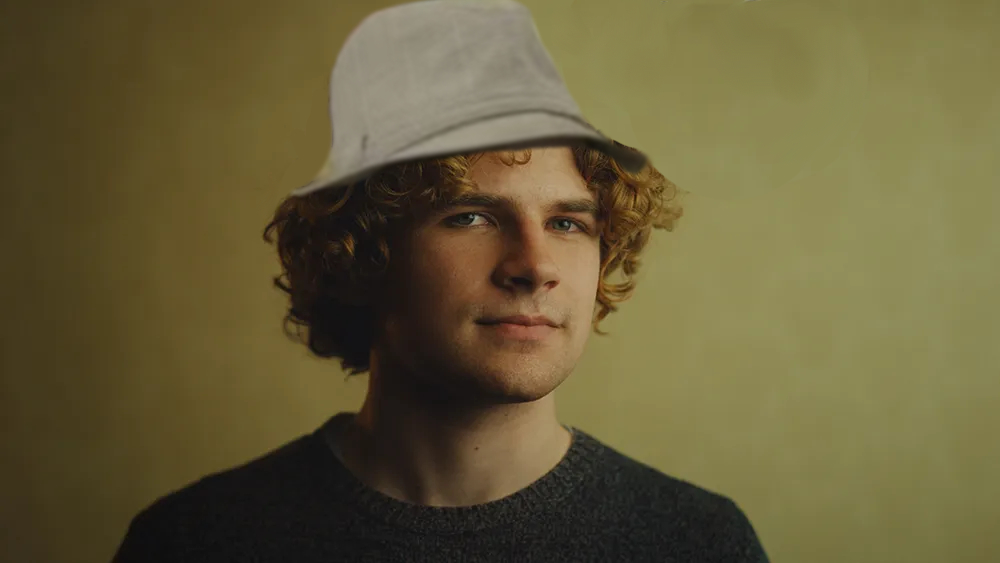 vincentjell0's tweet photo. 'Backrooms' director Kane Parsons has found a way to use the intellectual property of other filmmakers in his work without their permission.

He is in Nirvanna the Band.

(Source: Deadline) https://t.co/4J9eE4BYc8