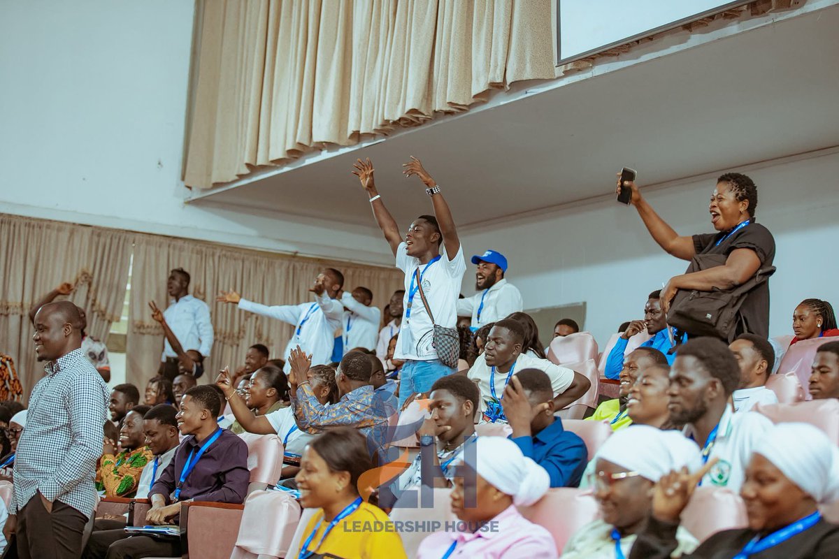 LHGhana's tweet photo. Later today, we’ll bring you highlights from the fun-packed education retreat that took Accra by storm 💨

The ideas shared!
The lessons learned!
The connections made!

COMMITMENTTTTTT…🔥

#LeadershipHouse    #LHTrainings https://t.co/pI3YmjCKda