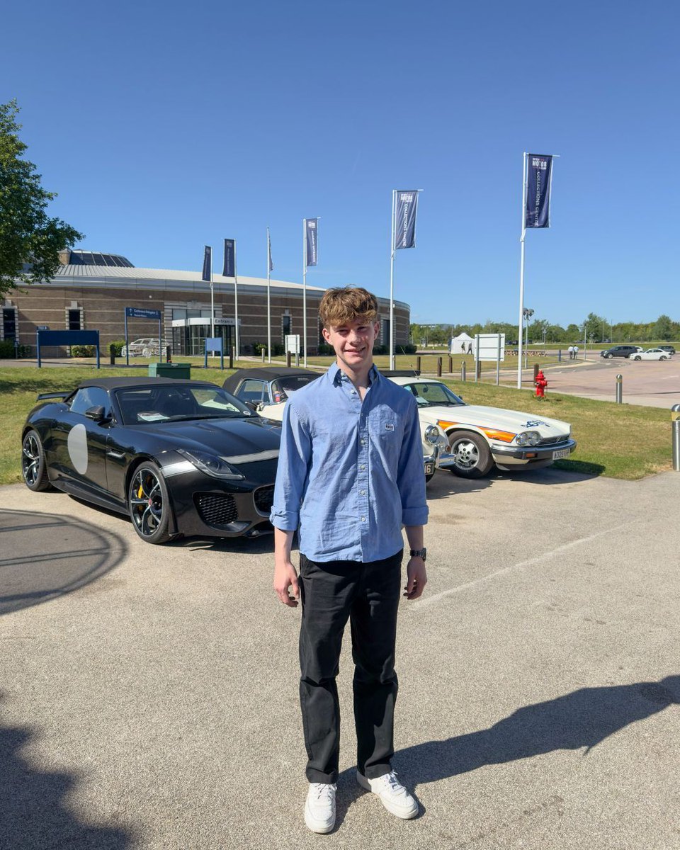 Rawww's tweet photo. We loved having Aaron join us for a week of work experience! 🇮🇪

During his time with us, he got hands-on experience across different sectors and left us with some great ideas for the future. 

Thanks, Aaron, for all your hard work! https://t.co/slokceM3kj