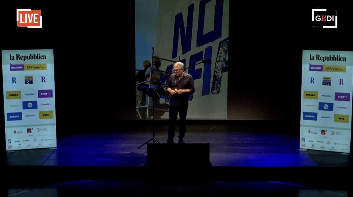 RepIdee's tweet photo. Per #RepIdee26 Lirio Abbate porta il monologo "Politica e criminalità" al Teatro Arena del Sole https://t.co/0Su06yrNUh