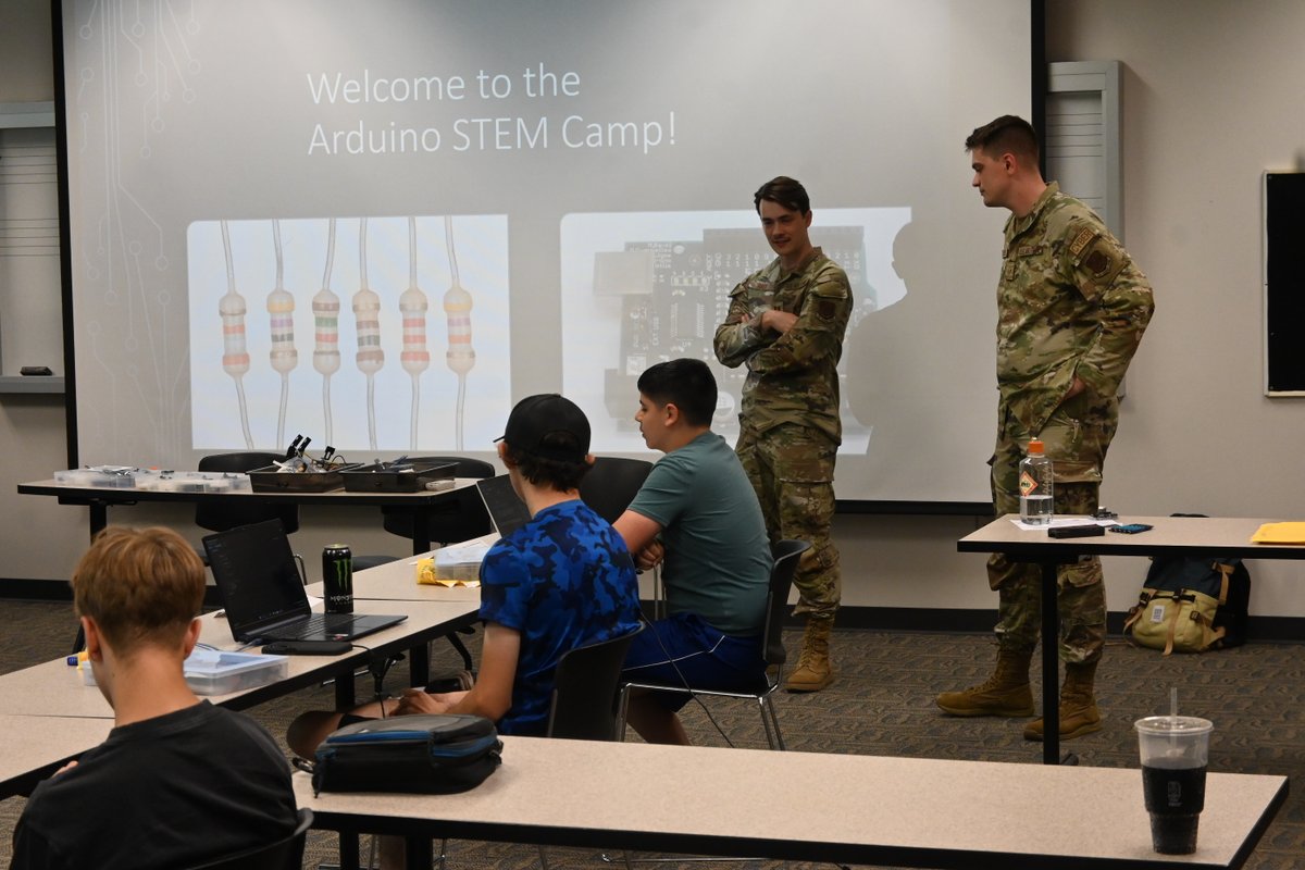 osumansfield's tweet photo. Future innovators at work! ⚡ This week, area high school students are learning to program Arduino kits and build electronic gadgets at our Electronics Camp for Beginners. They'll showcase their creations to family and friends on Thursday. https://t.co/HvN4RjMJcA