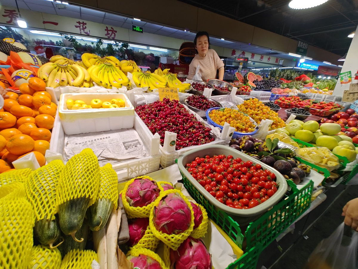AnthoneFrederi1's tweet photo. Fresh local veggies in stock now – grab yours before they’re gone!  #FarmToTable， https://t.co/4Xj72tqktW