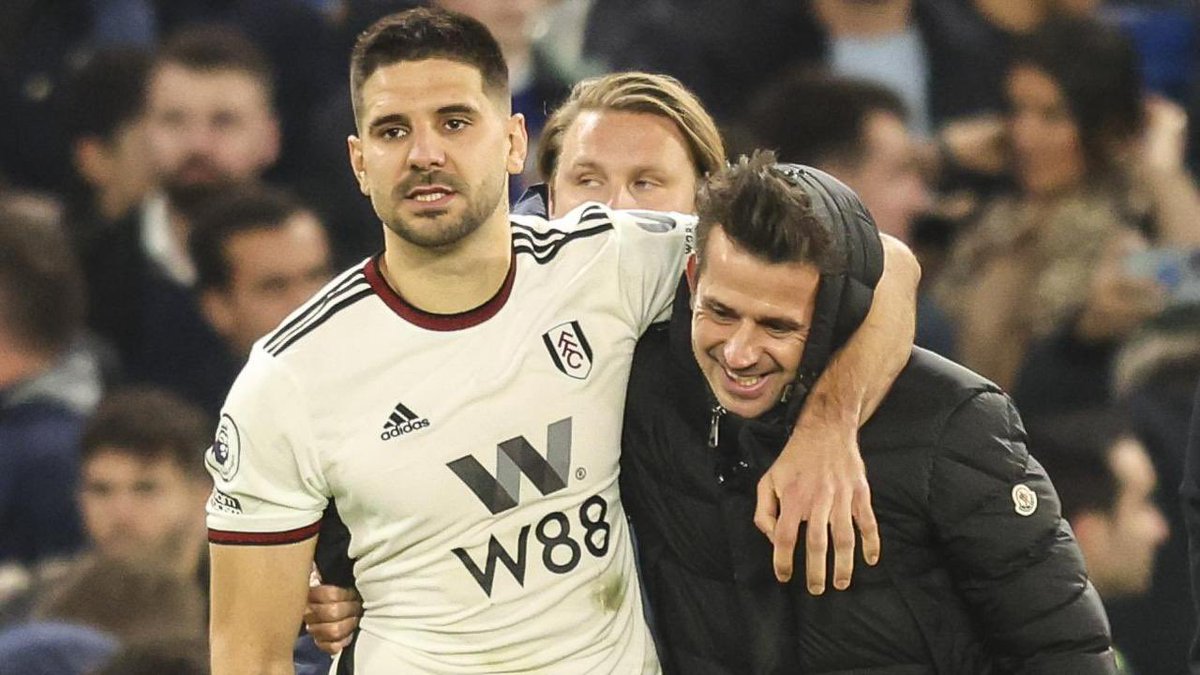 vaibenfica1904's tweet photo. Mitrović: “Marco Silva é um treinador fantástico. Costumo falar com ele com frequência e disse-lhe que um dia iria trabalhar num grande clube. Estou muito feliz por ele. Chegou a um clube grande, um dos maiores da Europa. Tenho a certeza que fará um ótimo trabalho”.

🗣️ BTV https://t.co/JM47Co9ovK