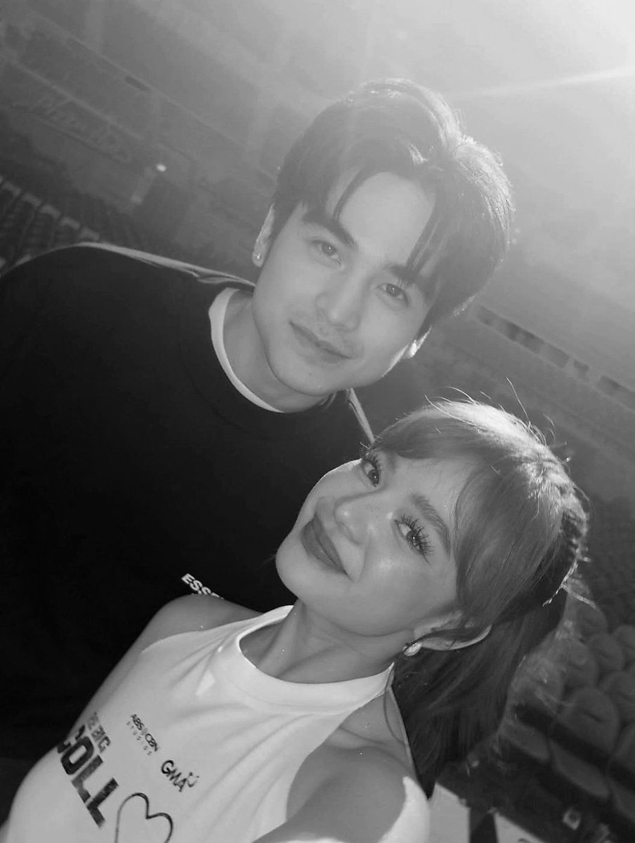 yoopichan's tweet photo. Lost portrait of the husband-and-wife tandem Crisostomo (Cris) and Josephine (Pin) in the Netherlands after returning from the Dutch naval expeditions in the Philippines

#rp612fic #WillCa https://t.co/nrDk9LvgKU
