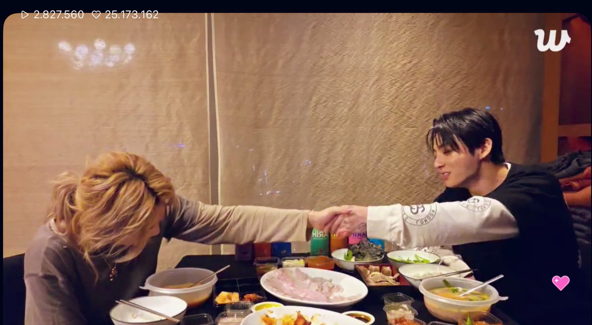 CillaNeverMind's tweet photo. Jikook♥️ https://t.co/L8hkKSVoyW