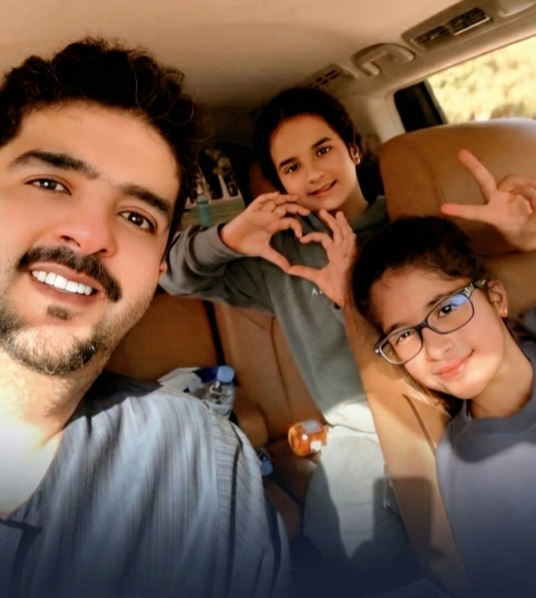 afa9173's tweet photo. اللهم أسعد الأمير #عبدالعزيز_بن_فهد وحرمه الأميرة #العنود_بنت_فيصل وذريتهم واشرح صدورهم وأتمم عليهم الصحة والعافية، وامنحهم طول العمر في طاعتك، وبارك لهم في أيامهم وأعمالهم واجعل حياتهم عامرةً بالخير والبركة، واحفظهم بحفظك ورعايتك يا أرحم الراحمين 🤲❤️

#يوم_الجمعة
#ساعة_استجابة https://t.co/6gp0e8L1fg