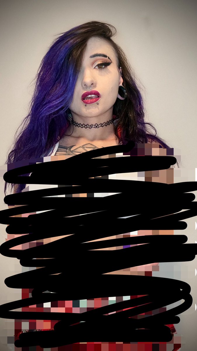 wolfdemonxoxo's tweet photo. Guess what I’m wearing 🤭 #onlyfans #spicycontent #purplehair #sexy https://t.co/vOuA6MqUu0