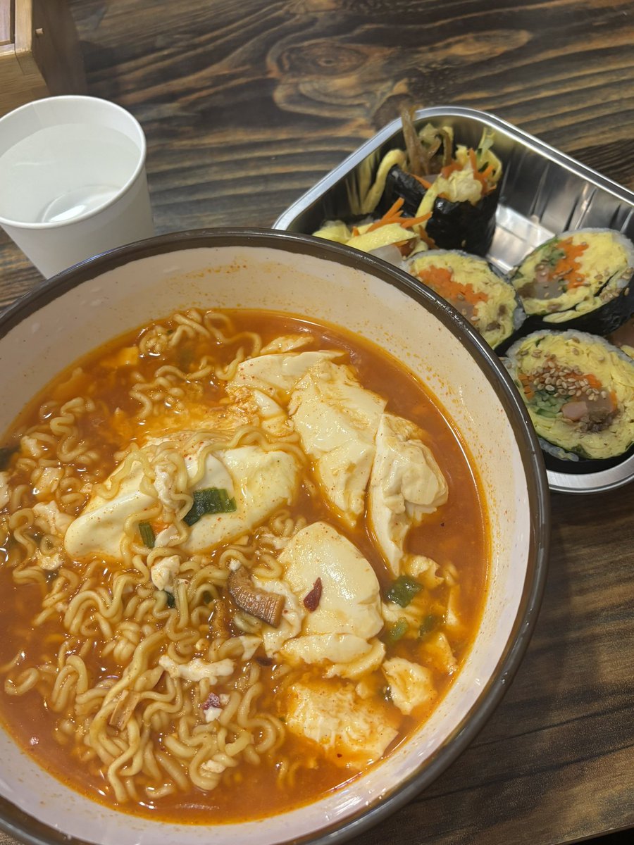 봄이 식사계정 tweet media