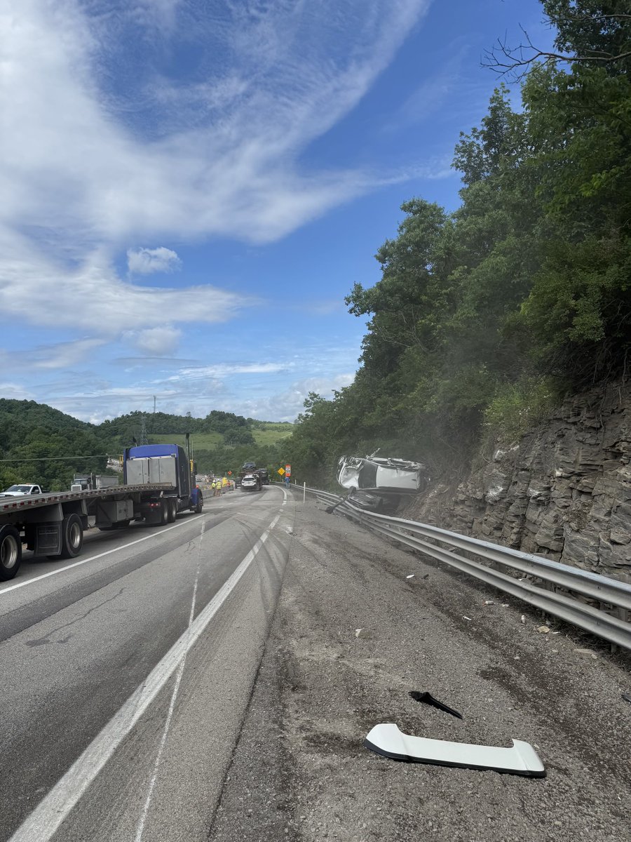 WVNews247's tweet photo. I-79 southbound in Marion County is completely shut down following a severe vehicle crash Friday morning, with all traffic being diverted at Exit 146.

Get the full detour details in the comments.

#I79 #MarionCounty #TrafficAlert #WVNews https://t.co/SDLBozUNVL