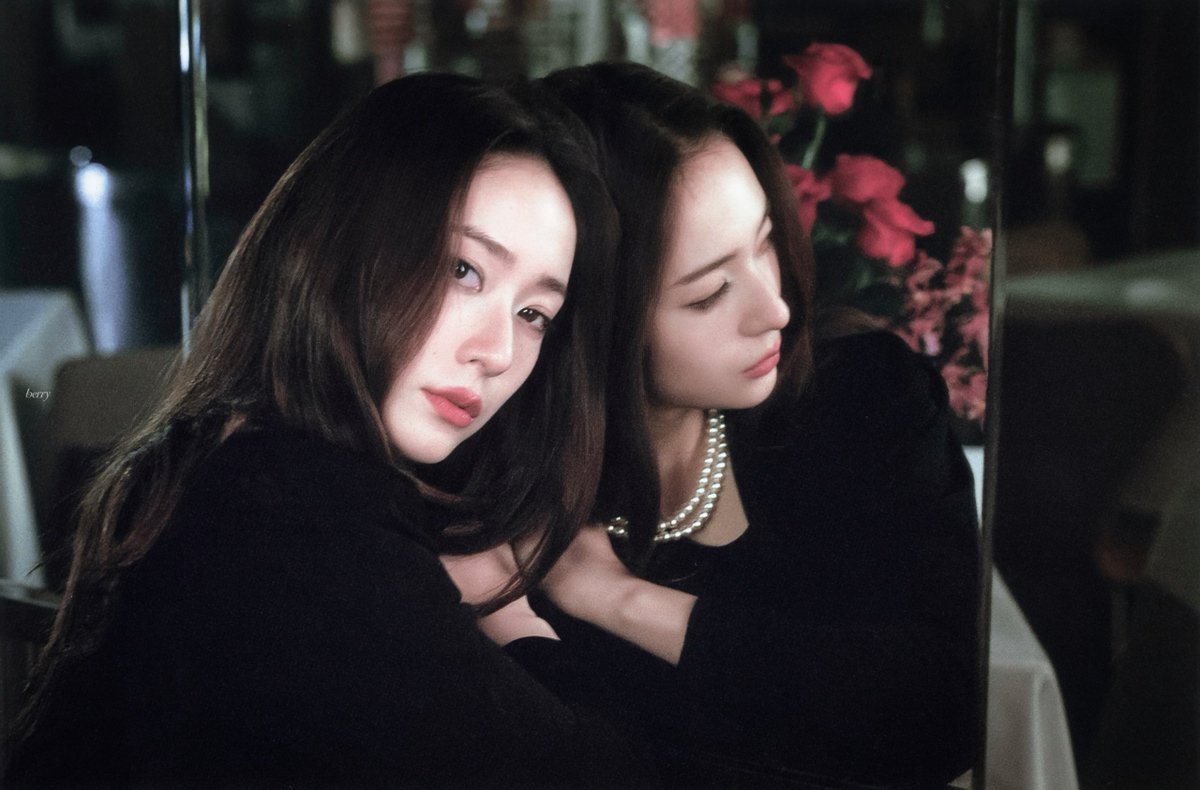 kryssiefinamour's tweet photo. this genre of krystal jung https://t.co/AEsnbDR8wc