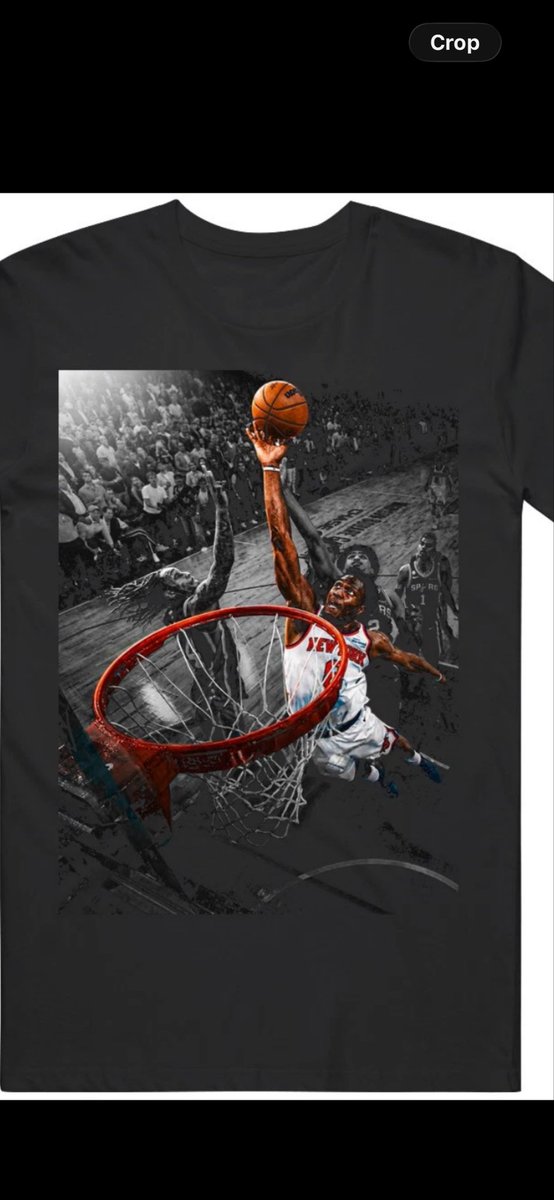 Bklyn929's tweet photo. Ok so you now have a choice of these items.   You win you pick!  #Alwaysknicks https://t.co/apVTrpbjyI