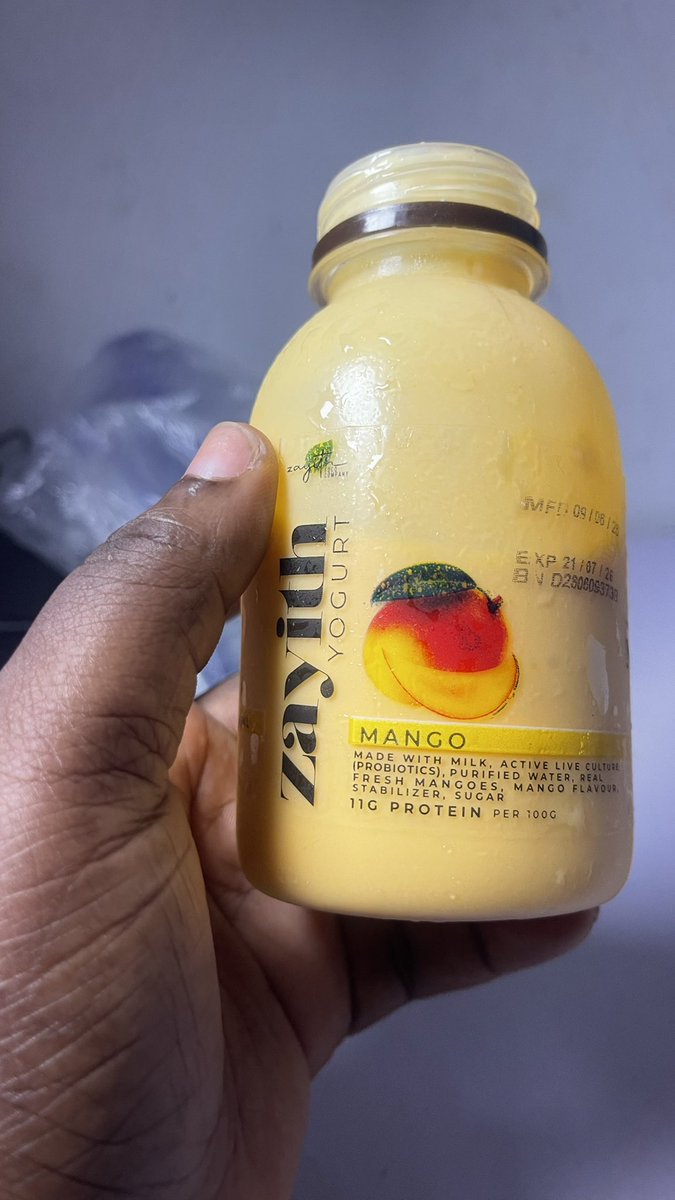 Olorimorenike01's tweet photo. Remember that gist on getting my First PR package 🤭🤭

I Got my First PR package on this App from @zayithyogurt @Zayithfoods 

I know we like to say all yogurt are the same but as someone who has Acquired healthy taste over the years. You haven’t tried Zayith

Anyways It finally landed and I got my friend @IfeadiStella to Model 🤭🤭

Will share recipes when I start to make magic with my Zayith yogurt

P:s DM for Ads and PR 😊