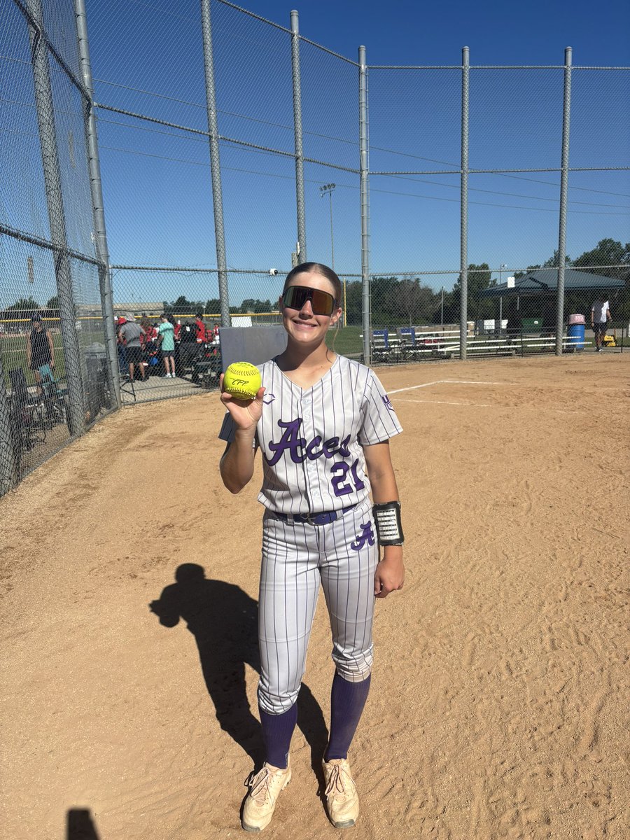 AcesMeirowsky's tweet photo. Home Run Hitters today at 2026 TEAM 1 ELITE CLUB INVITE
@savannahgering @RyanGering @geringmorgan @hardyhar10 @MidwestPremierS @PrepSoftball Savannah Gering #21 @Aces_SoftballKC Grace Hargrove #1 @AcesMeirowsky 💥#softball https://t.co/eftldWG4TV