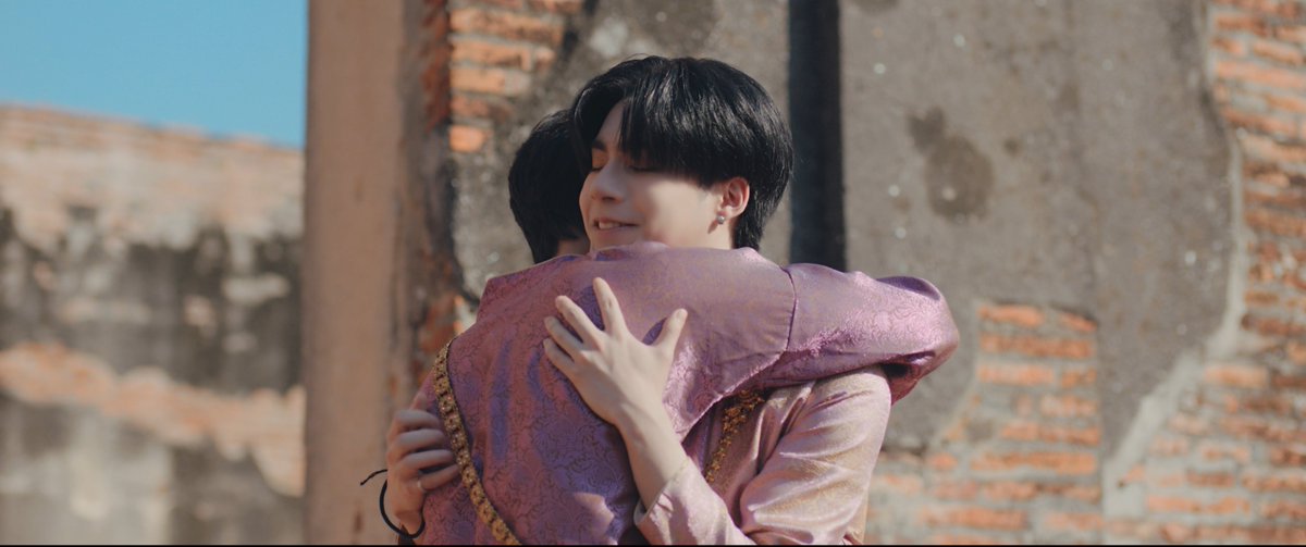 LoveUponaTimeTH's tweet photo. “พี่… จำทุกอย่างได้มาตลอดเลยใช่ไหม”

LOVE UPON A TIME FINAL EP 
#ภพเธอตอนจบ https://t.co/SPAtd8bMIb