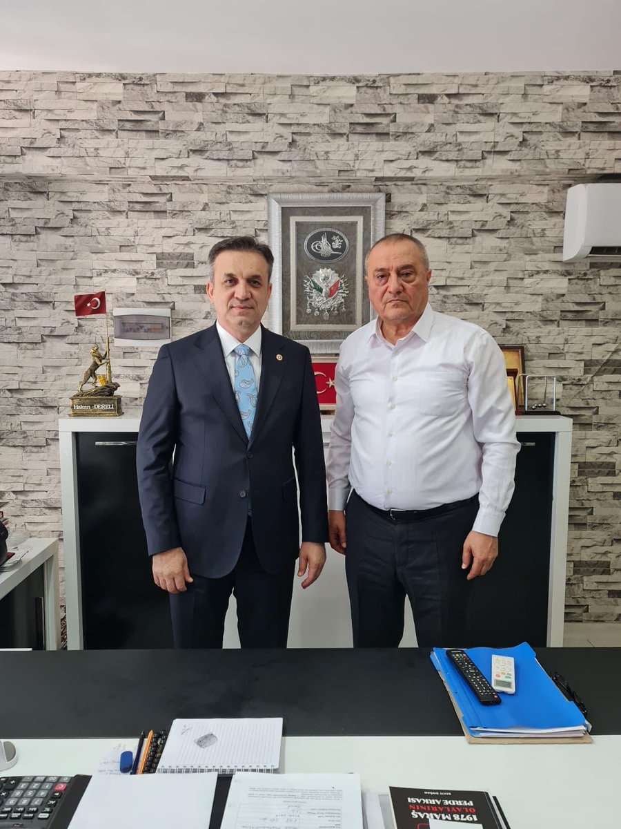 AKPartiElbistan's tweet photo. 📍 Kahramanmaraş

TBMM İçişleri Komisyonu Üyesi, Siyasi ve Hukuki İşler Başkan Yardımcısı ve Kahramanmaraş Milletvekilimiz Sayın Mevlüt Kurt, İl Başkan Yardımcımız Ali Köfte, İlçe Başkan Yardımcımız Serhan Günen, Belediye Meclis Üyemiz Emre Sarıoğlan, Yönetim Kurulu Üyelerimiz ve teşkilat mensuplarımız ile birlikte; Kahramanmaraş Müteahhitler Birliği Başkanı ve önceki dönem İl Başkan Yardımcımız Sayın Hakan Dereli’yi ziyaret ettik.

Nazik ev sahipliği ve samimi misafirperverlikleri dolayısıyla Sayın Hakan Dereli’ye teşekkür ediyor, çalışmalarında başarılar diliyoruz.

#AKParti #Kahramanmaraş #TürkiyeYüzyılı