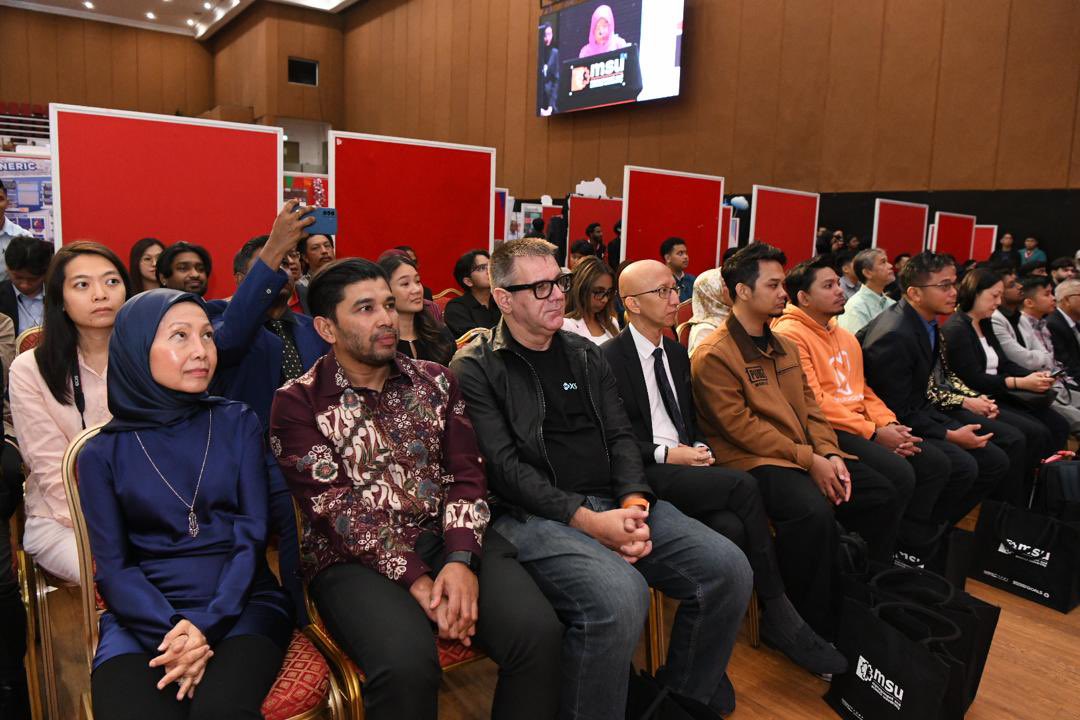 MohdShukriYajid tweet picture