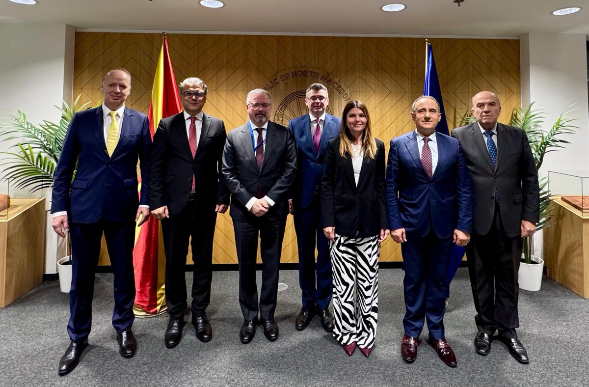 AgronBajrami's tweet photo. A heartfelt thank-you to the NATO Permanent Representatives - Ambassador Bardhyl Kollçaku of @AlMissionNATO, Ambassador Nikolay Milkov of @BulgariaNATO, Mr. Mirko Ujdenica, Chargé d’Affaires of @CroatiaNato, Ambassador Milena Kalezić of @MontenegroNATO, Ambassador @ABenedejcic of @SloveniaNATO, and Chargé d’Affaires @IsmailEbipi of @MKmissionNATO - steadfast allies and true friends of Kosova.
Grateful for a rich and open exchange on regional security, Euro-Atlantic integration, and the challenges facing our region. I was pleased to present #Kosova’s perspective as Ambassador to the #EU and #NATO, and as Chief Negotiator in the Kosova–Serbia dialogue, while benefiting from the valuable insights and support of our partners.
Special thanks to Mr. Ebipi and the North Macedonian delegation for convening this meaningful gathering.
Diplomacy at its best: candid dialogue, mutual understanding, and a shared commitment to a secure, stable, and Euro-Atlantic Western Balkans.
🇦🇱 🇧🇬 🇭🇷 🇲🇪 🇲🇰 🇸🇮 🇽🇰