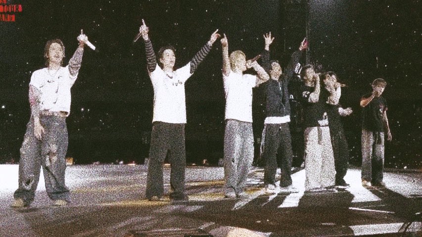 ima_26823's tweet photo. Happiest 13th Anniversary😍!! I hope BTS and the ARMY are always with us like this. I'm so happy that we have an idols like you, and thank you for coming into my life. Everyone, take care of yourself and I'll cheer for all the concerts! Happy 2026 Festa again!!💜

#방탄소년단 ⁷ https://t.co/ihPXR2tig3