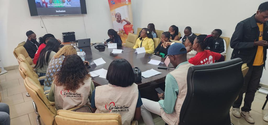 MbuyaChanick's tweet photo. Nous sommes dans les preparatifs du relancement de l'academie de leadership feminin #ALF à Lubumbashi dans le Haut Katanga. @ailesducoeurhk @ailesducoeur1 @ @UNFPARDC, @YouthSprint https://t.co/jVmuVMwyCY