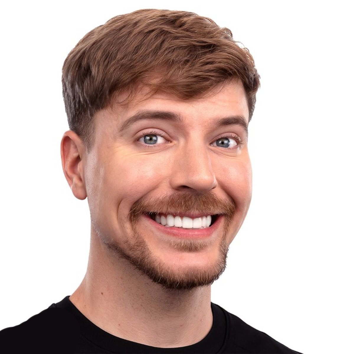 Kulturlesite_'s tweet photo. 🚨 INCROYABLE

MRBEAST devient la première personne de l’histoire à atteindre les 500 MILLIONS d’abonnés sur YOUTUBE !! 🤯 https://t.co/uUEsy1Gs9t