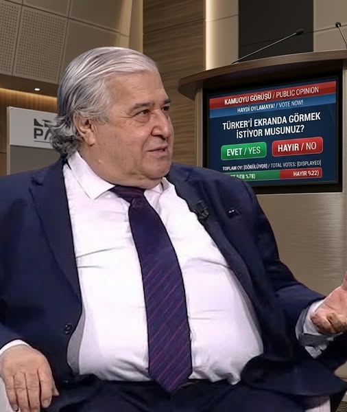 Dede38__'s tweet photo. HERBOKOLOG KİME DENİR?
Televizyon ekranlarında “Eski Devlet Bakanı” diye takdim edilerek tartışma programlarının müdavimi olan Masum Türker i tarif etsek abartırmıyız.
Bilmeyen de zanneder ki yıllarca ekonomi yönetmiş, kriz masalarında ömür tüketmiş, devletin mali hafızasını tek başına sırtlamış.
Oysa topu topu 3 ay 8 gün.
10 Ağustos 2002’de göreve gelmiş,
18 Kasım 2002’de görevden ayrılmış.
3 ay bakanlık yap, ömür boyu bu ünvânı kullan. Tıpkı nafaka kararı gibi Anayasa Mahkemesi bu konuya da el atsa, bu ünvanların kullanılmasını yasaklasa. Bıktık habu gereksizleri tekrar tekrar görmekten.....