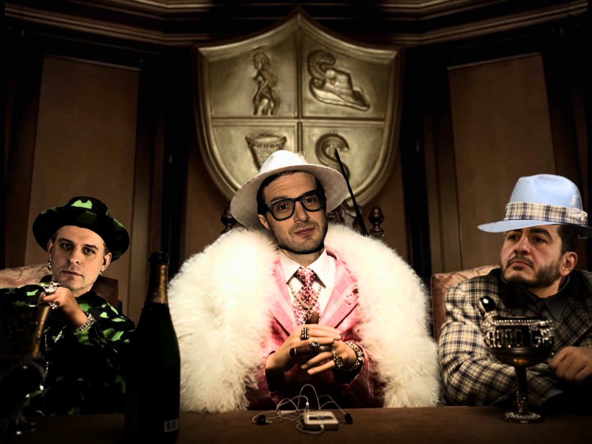 PatriotPostGirl's tweet photo. Michigan’s lefty AG nominee Eli Savit, who’s big pimpin’ for decriminalizing prostitution, and Socialist U.S. Senate candidate Abdul El-Sayed, who campaigns with people who say America deserved 9/11, both claim to be against PAC donations, while Big Daddy Soros Super PACs are bankrolling them. 

https://t.co/s9jIcWltVP
