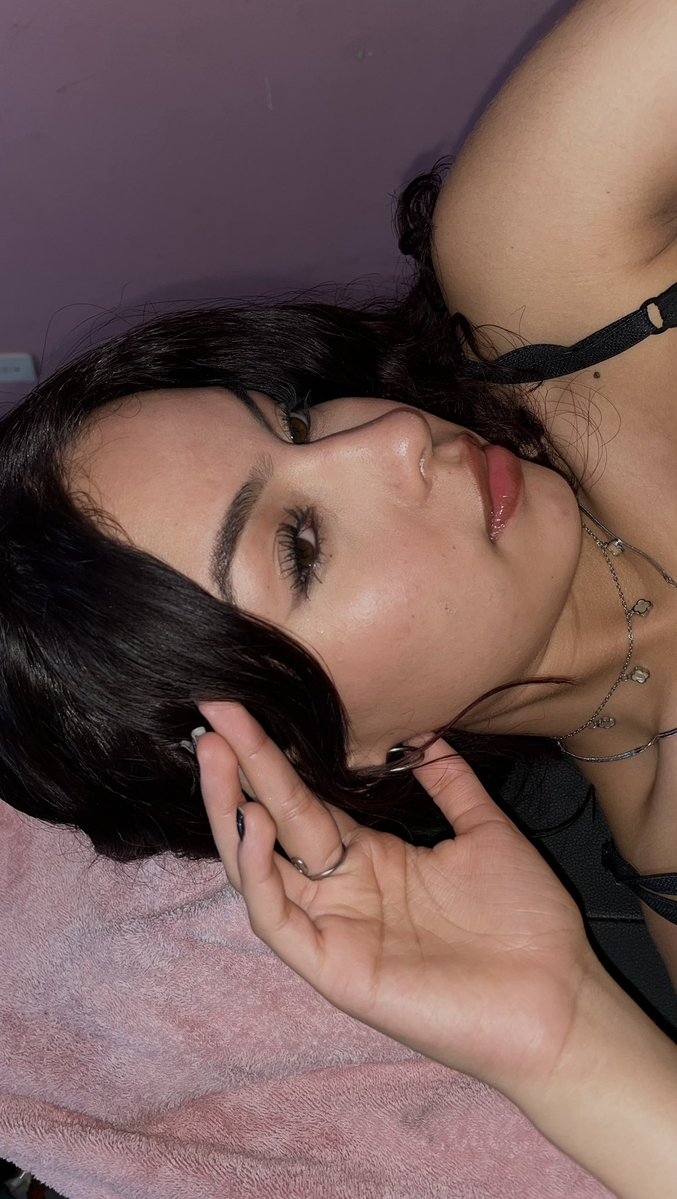 rebeca ♱ ⁷ tweet media