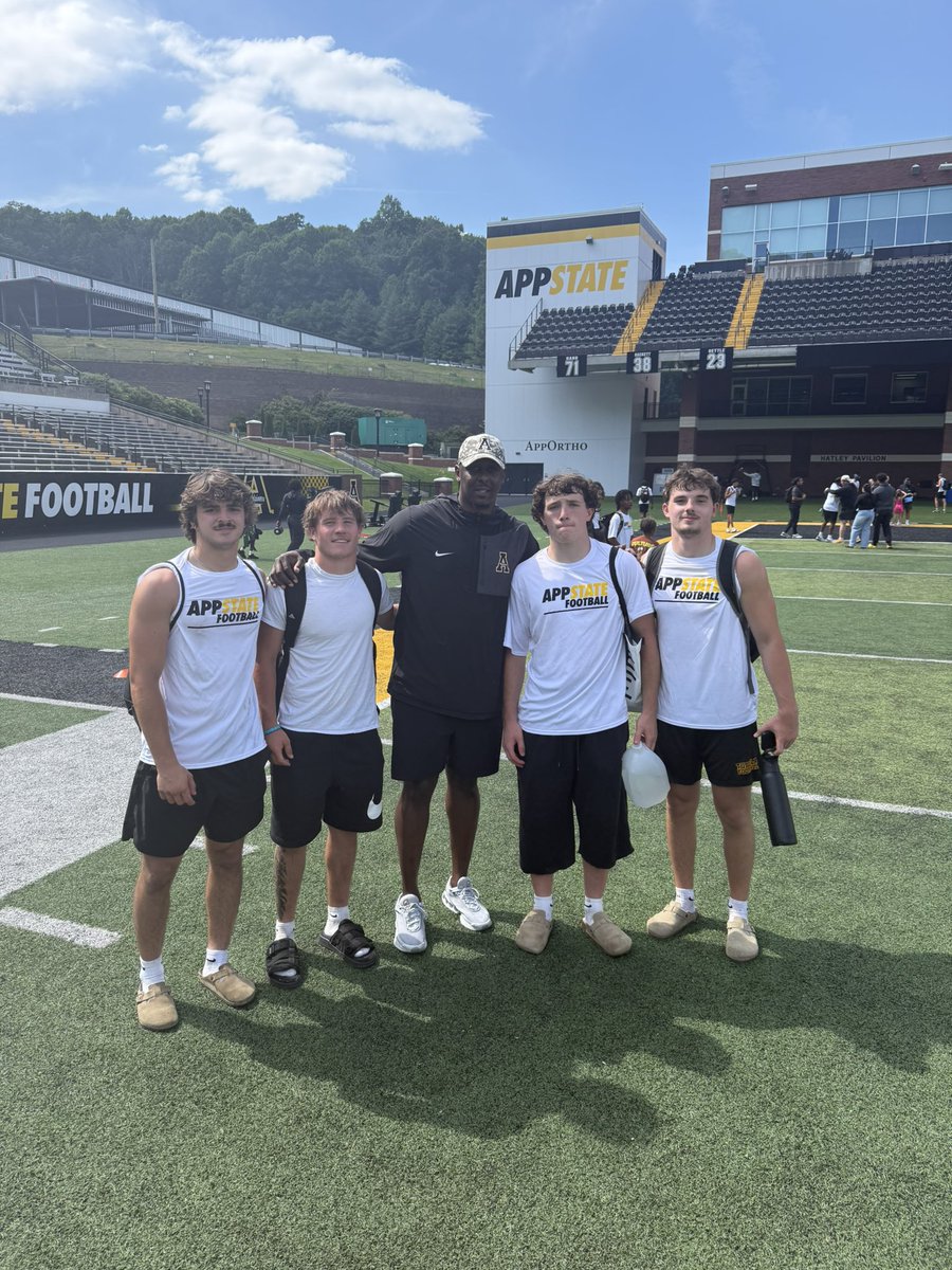 Ty__Walker's tweet photo. Had a great time at the App State camp this past weekend with @SamTrantham2 @Elijah_Pruitt7 
Thank you to all the coaches that took the time out of their day to be there!
@Justin_Harpo @AppState_FB https://t.co/Gd0xT15ozB