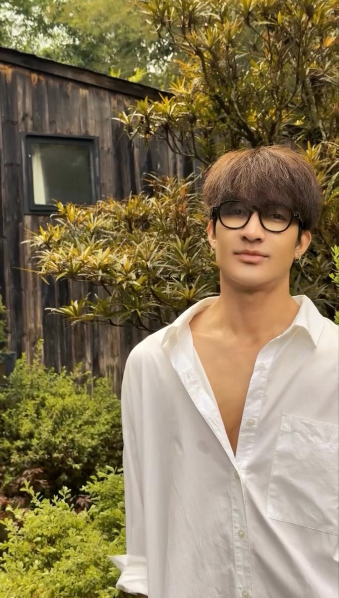 yapnilsc's tweet photo. he's always been good in green 🌱🍃 https://t.co/6XvzJtS0G1