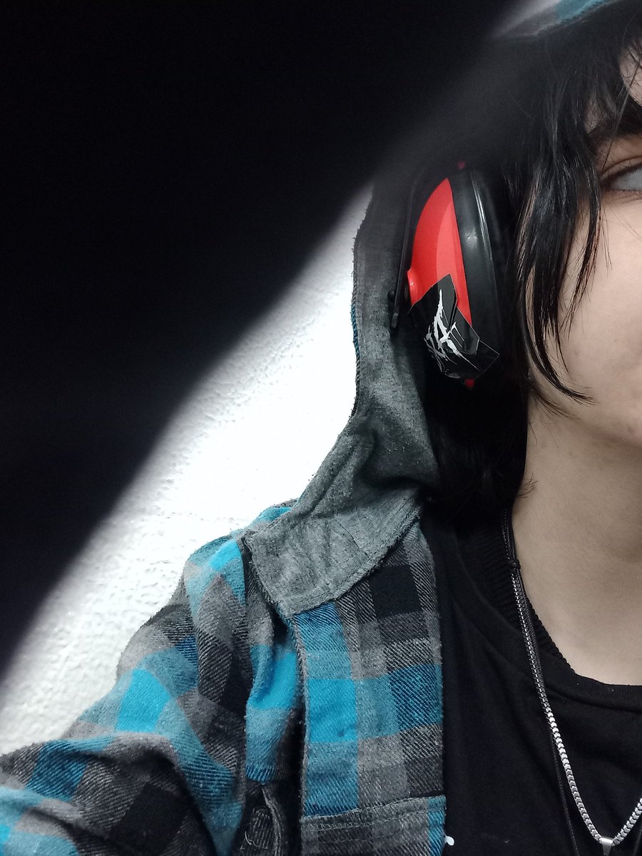 Kira 🦂🦇 tweet media