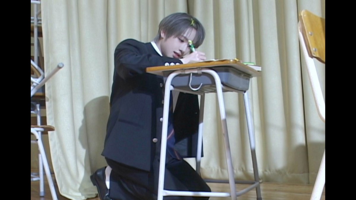 체리 tweet media