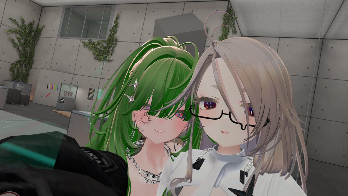 Milha321's tweet photo. きょうはからおけ行ったり
でっけぇなえちゃんがいたりした
あとは改変中の桜にちょっかいかけてた https://t.co/u5C9aCNlhW