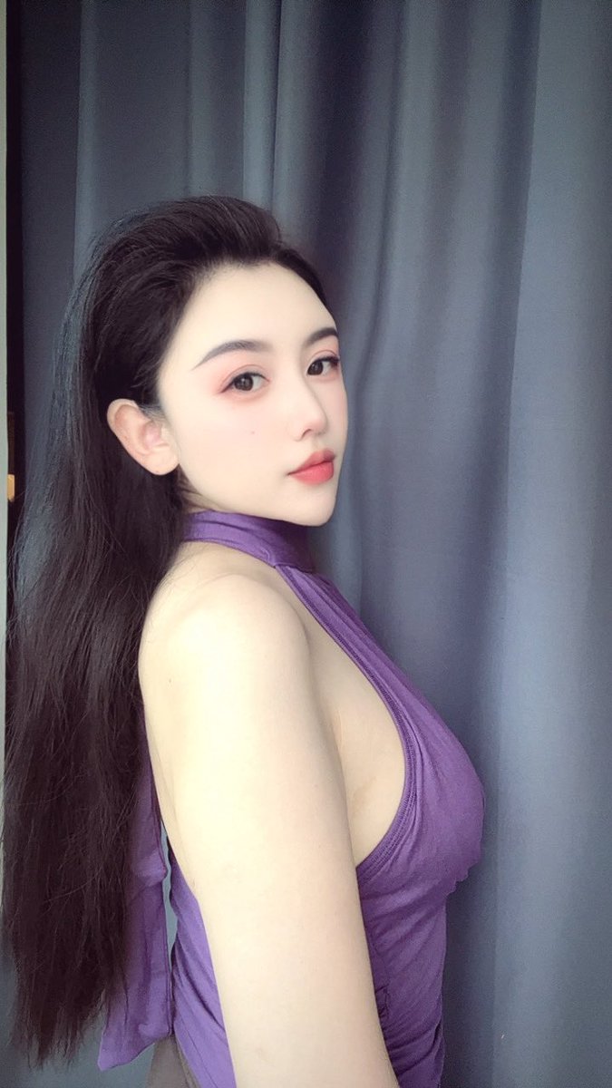 CowCowbktg's tweet photo. 赚钱的日子没有爱，有爱的时候没有钱，江湖从来都只问路不问心。 #南京#调教#女王 https://t.co/N1lSIfhLwb