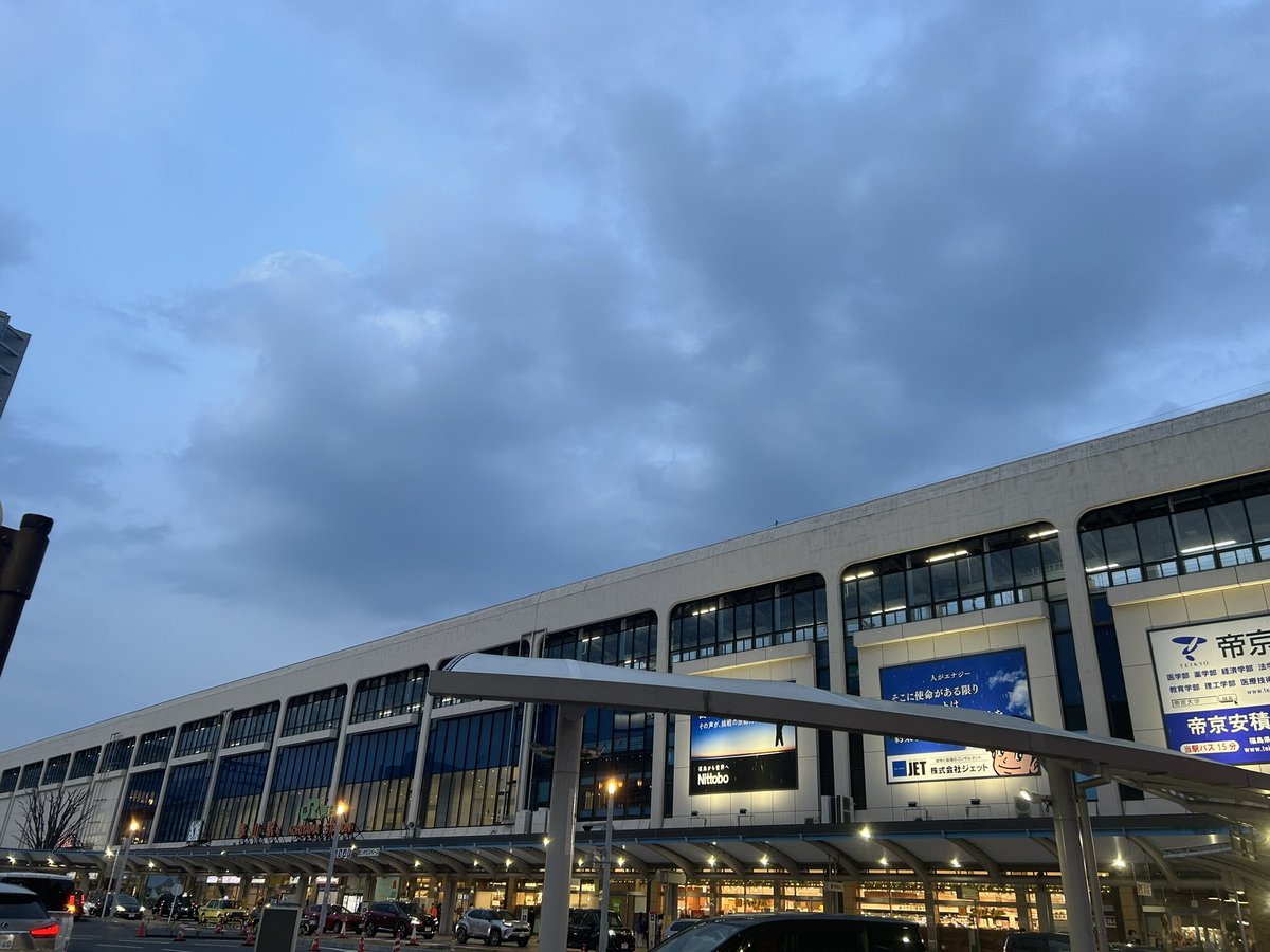 omoituki5a's tweet photo. 郡山駅周辺、賑やかで最高！
あと新幹線ﾊﾔｽｷﾞｨ（新幹線の通過の動画音量注意！） https://t.co/DDjKl4QLvn