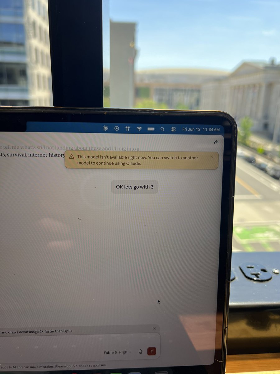 3mr3rf's tweet photo. @claudeai It’s been down for some time now. Anyone else has this problem ? https://t.co/vFihJLuSN6
