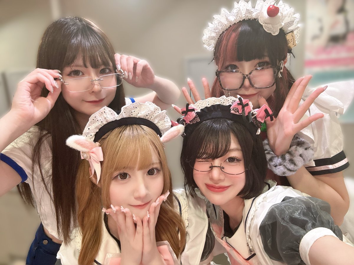 nachu_md's tweet photo. 本日も沢山のご���国ありがとうございました✮*｡沢山授与式があったりなちゅの𝐁𝐃当日🎉✨だったりでちょっとぱたぱたもしたけどみんなが沢山お祝いしてくれてとっても愛を感じましたඉ ̫ ඉ♡本当にありがとうございましたᐠ( ᐢ ⩊ ᐢ )ᐟ🎶明日も꒰ 19-23 ꒱のお月様🌙✨️お給仕ですョ( ꈍ꒳ꈍ)🌟 https://t.co/yUz8xLsvlF