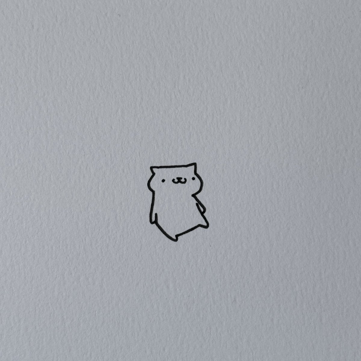 poorlycatdraw's tweet photo. so small he only need 1 popcorn https://t.co/MRWbtrjQOr