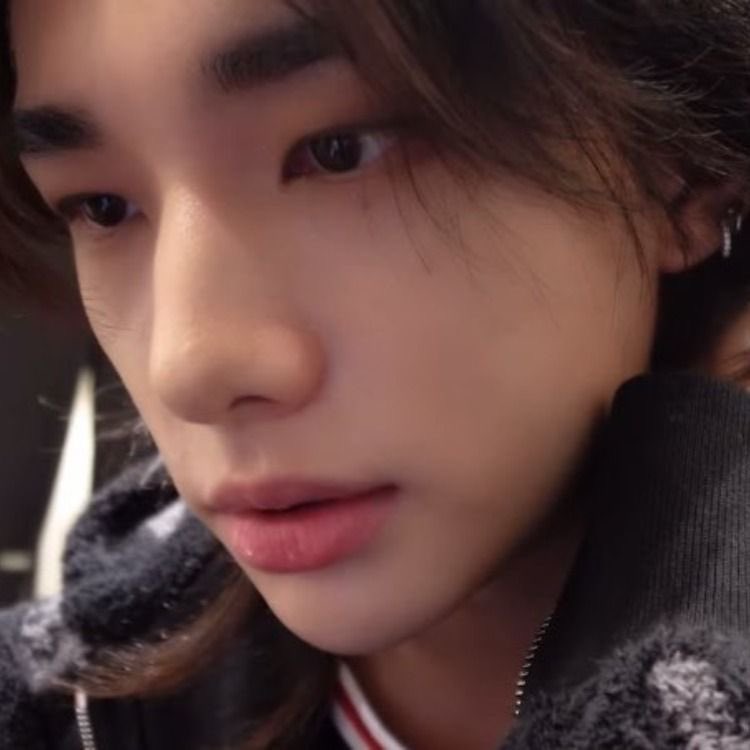 hyunjggg's tweet photo. 미인.. https://t.co/INeaMJDDRh
