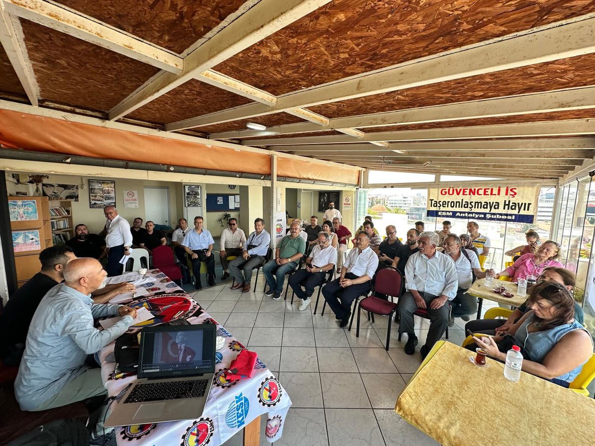 ESM_GM's tweet photo. Sendikamızın 9. Olağan Genel Kurulu'na yaklaşırken şubelerimizin genel kurulları da başladı.

Ankara 2 Nolu ve Antalya şubelerimiz genel kurullarını gerçekleştirdiler.

Şube yönetimlerine ve organlarına seçilen yol arkadaşlarımıza başarılar diliyoruz. https://t.co/sMdPewNB91