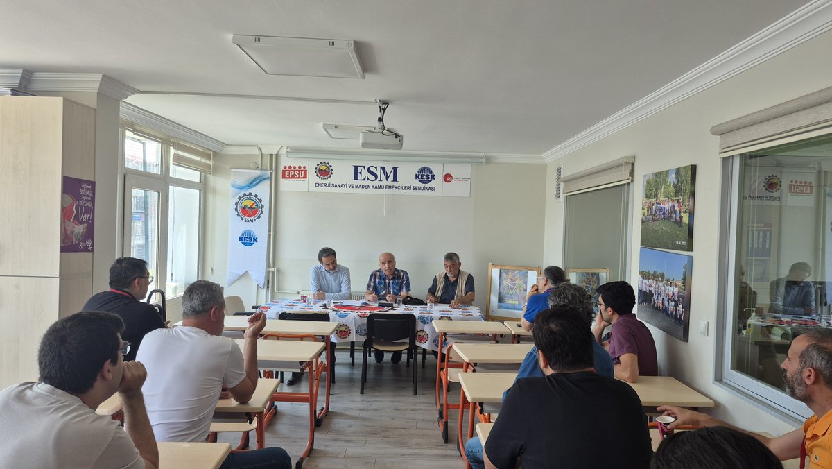 ESM_GM's tweet photo. Sendikamızın 9. Olağan Genel Kurulu'na yaklaşırken şubelerimizin genel kurulları da başladı.

Ankara 2 Nolu ve Antalya şubelerimiz genel kurullarını gerçekleştirdiler.

Şube yönetimlerine ve organlarına seçilen yol arkadaşlarımıza başarılar diliyoruz. https://t.co/sMdPewNB91