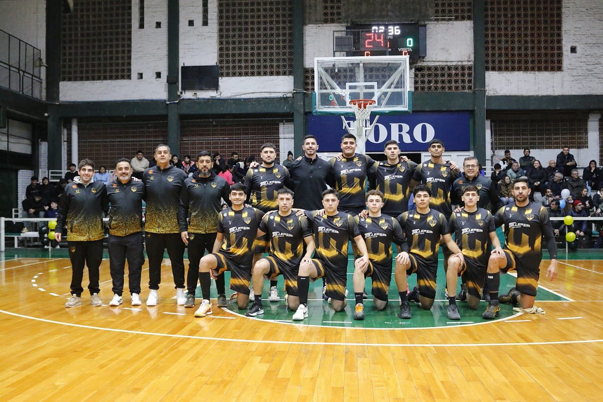 alejarod72's tweet photo. ¡Felicitaciones a Talleres de Tafí Viejo por consagrarse campeón del Súper 4 organizado por la Federación de Básquetbol de Tucumán!

"El León" logró una gran victoria en la final frente a Tucumán BB y sumó un nuevo título para orgullo de toda nuestra ciudad. https://t.co/1AX53ZR8lu