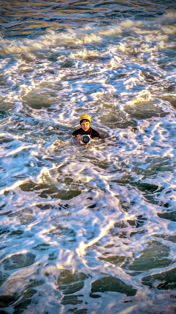 Coyle6900's tweet photo. Sunrise and surfers along the oceanfront of Virginia Beach.
#virginiabeach #oceanvibes #dji #sunrise #surfers #watertherapy #smile #OceanStateOfMind https://t.co/1lEFNdRWwZ