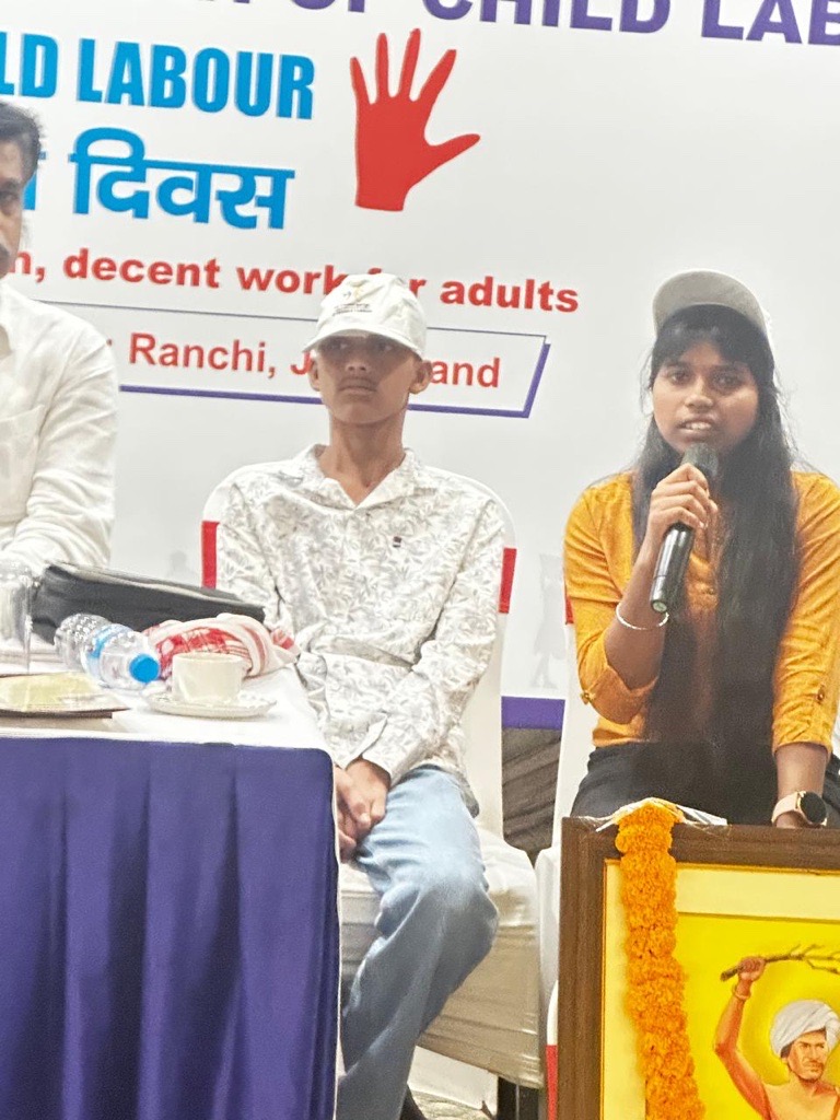 ILONewDelhi's tweet photo. On #WorldDayAgainstChildLabour, we witnessed inspiring action across India, with children, university students, government leaders, civil society, and social partners joining the ILO’s #RedCardToChildLabour campaign. #EndChildLabour https://t.co/DpcDbB5PIY