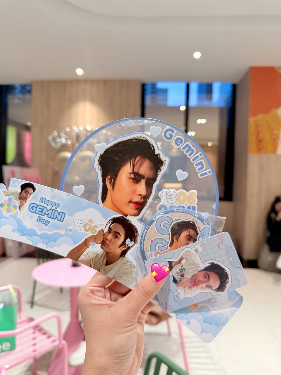wswdncnd's tweet photo. แวะมาเก็บโปรเจค ได้กอว. ชุดสุดท้ายพอดีเลยยย💗🐶🤏🏻

#Gemini_NT #เจมีไนน์ https://t.co/XvbrGfiywO