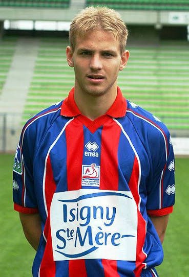 FC_Retz's tweet photo. Mathieu Bodmer de retour où tout a commencé 🔙🔴🟣
#TeamRetz https://t.co/Rh94oLteJm